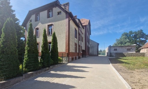 Zdjęcie do Dojazd do budynku SP w Dolicach przebudowany